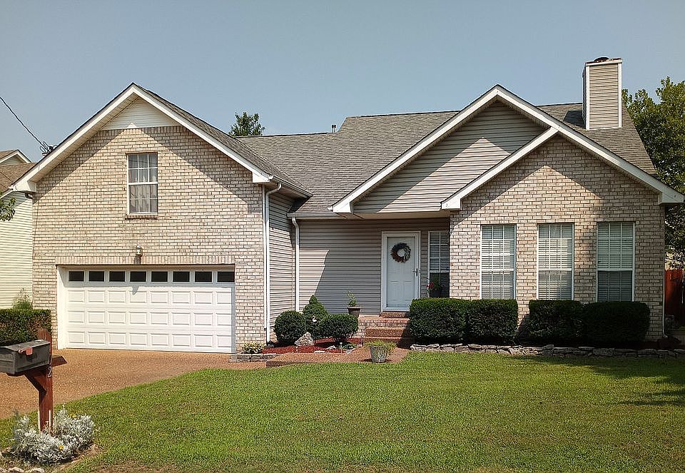 1st image of 102 Edgeview Ct