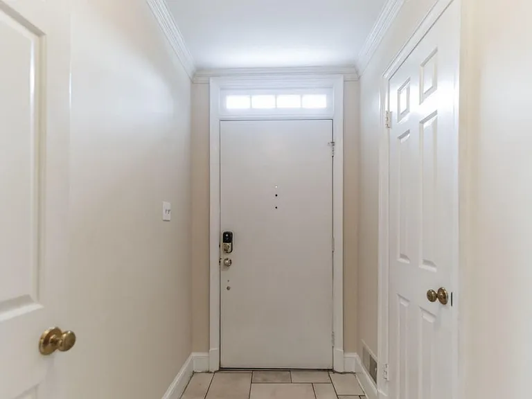 6813 Indian Run Ct — Photo 4
