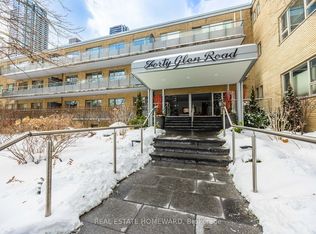 40 Glen Rd #210, Toronto, ON M4W 2V1