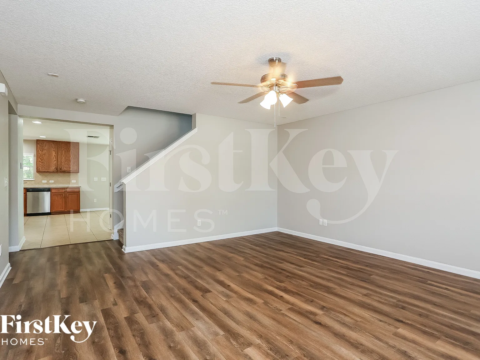 3 bed, 2.0 bath, 2709 sqft, $2,455 — Photo 4