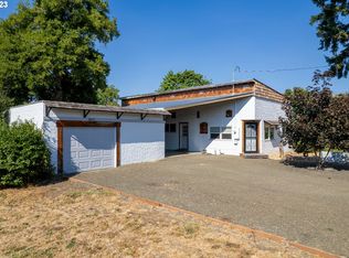 867 NE Johnson St, Myrtle Creek, OR 97457
