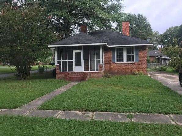 2 Hickory St NE, Rome, GA 30161