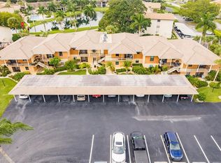 195 Cypress Way E APT 1, Naples, FL 34110