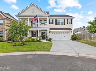 32 Milano Ct, Hampstead, NC 28443