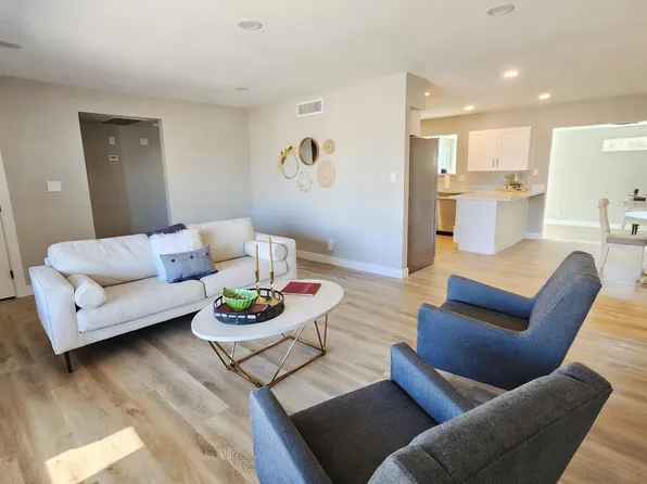 8121 E EMELITA Court, Mesa, AZ 85208