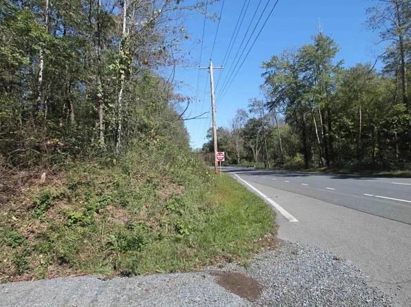 1 Toco Hl, North Garden, VA 22959