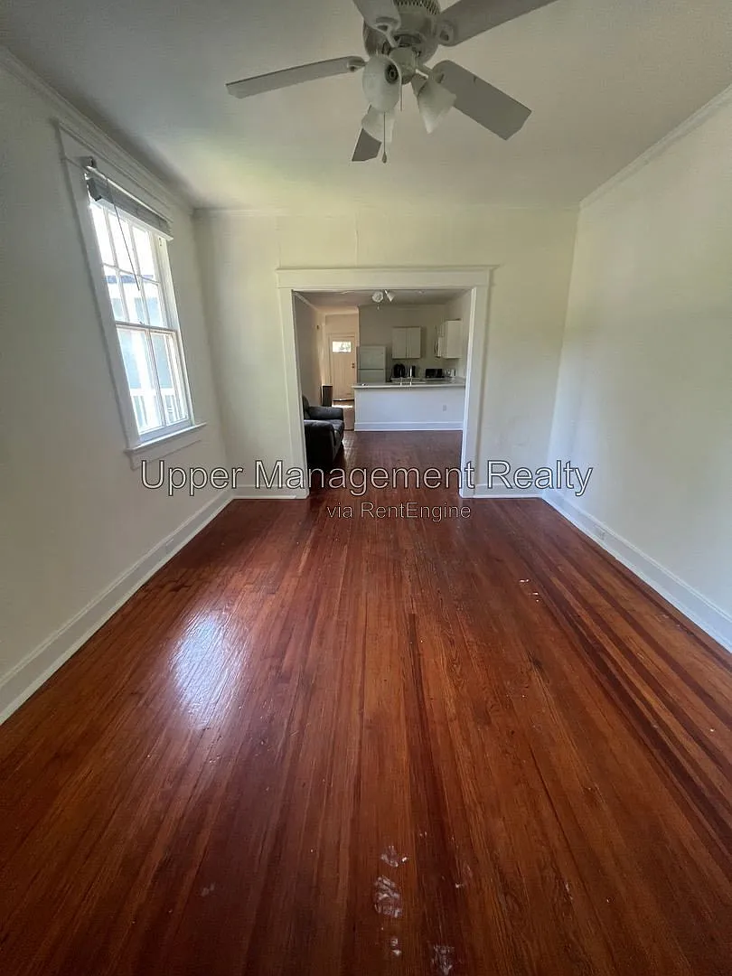 5 bed, 2.0 bath, $4,750 — Photo 2