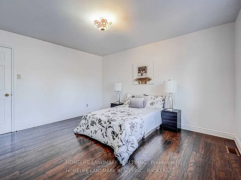 44 Frontenac Ave — Photo 24
