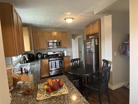 2nd image of 23-25 Hooker Ave