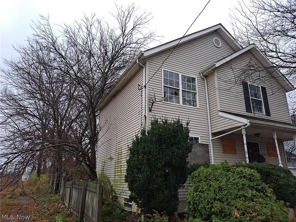 1st image of 2791 E 73rd St