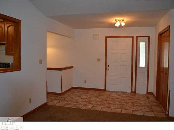 2nd image of 5642 Creekwood Ln