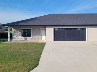 680 NE 2nd St, Primghar, IA 51245