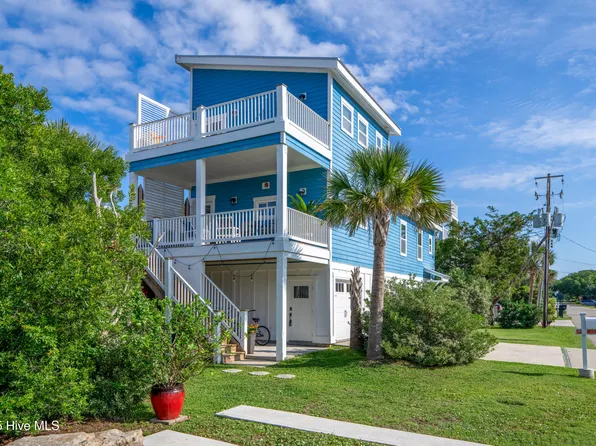 1522 Snapper Ln, Carolina Beach, NC 28428