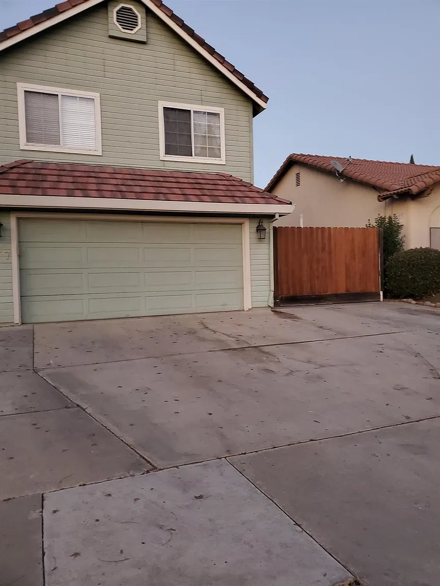 627 E Donna Dr photo 1
