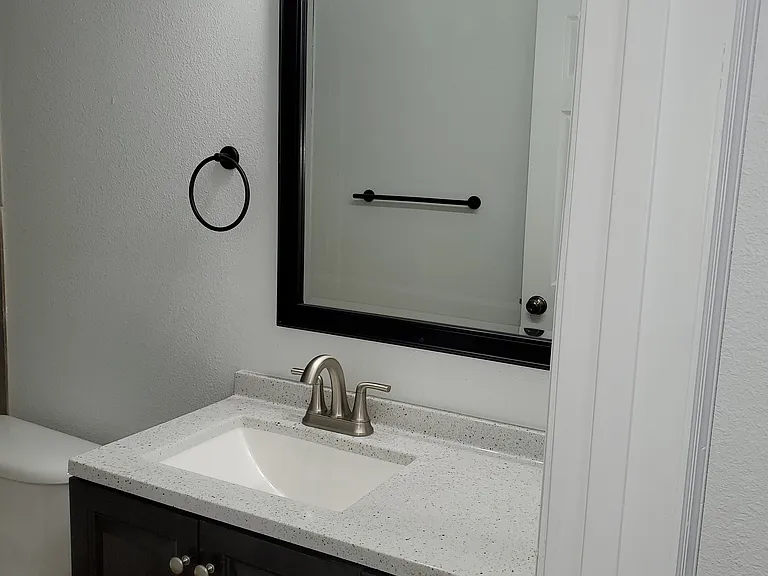 3723 Cheltenham Dr — Photo 7