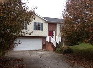 4423 Saint Lucia Ln, Knoxville, TN 37921