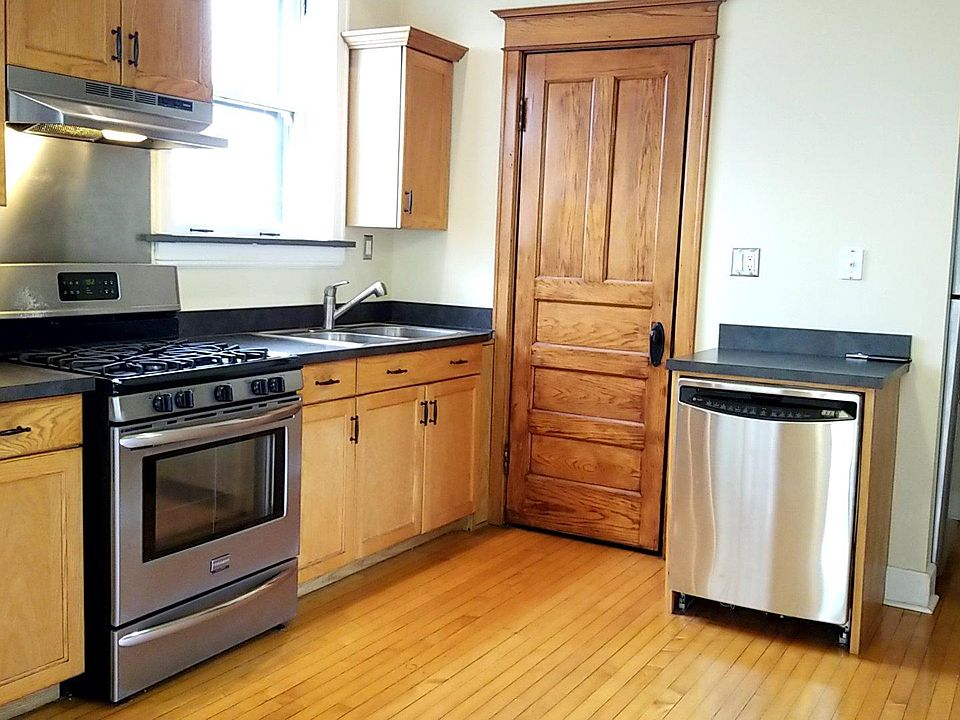 1st image of 1227 N Maplewood Ave