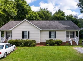 308 E Gilbreath St, Graham, NC 27253