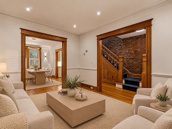 4th image of 1654 33rd St NW