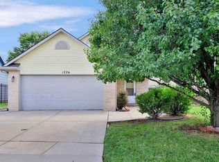1226 S Todd Ct, Wichita, KS 67207