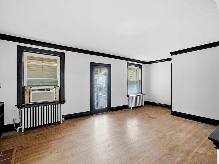 5055 Lindenwood Ave #2F — Photo 13
