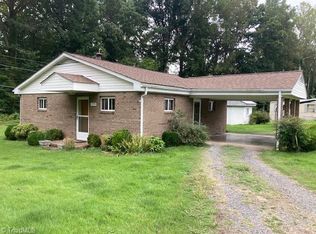 1093 Bethlehem Church Rd, Eden, NC 27288