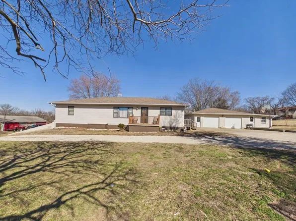 2317 Maple Rd, Fort Scott, KS 66701