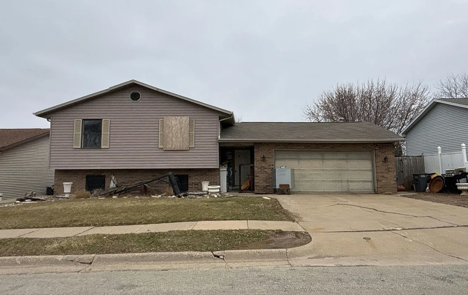 1646 Amy Ct photo 1