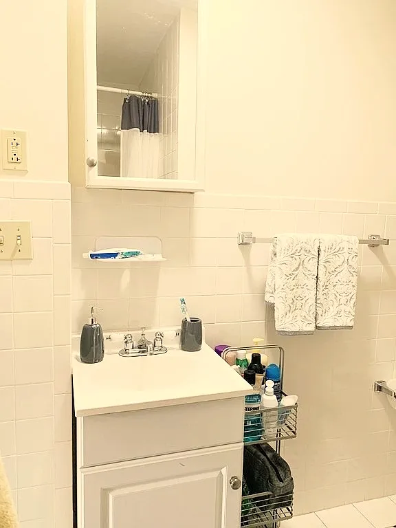 Studio, 345 sqft, $2,495 — Photo 4