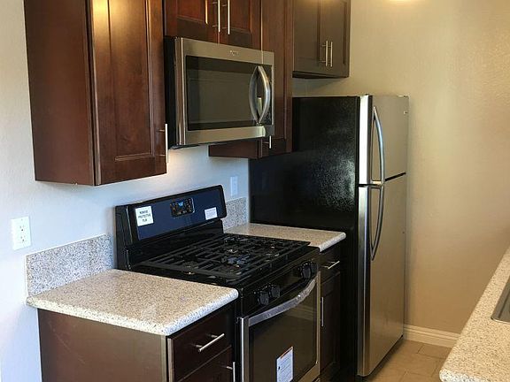 5th image of 3240 Chapman St APT 3