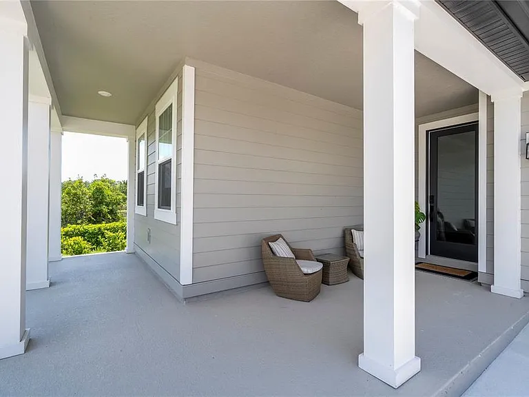 2184 Broadbrook Dr — Photo 39