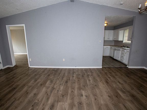 3rd image of 2411 NW 34th St