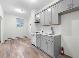 233 Avenue B #1F, Bayonne, NJ 07002