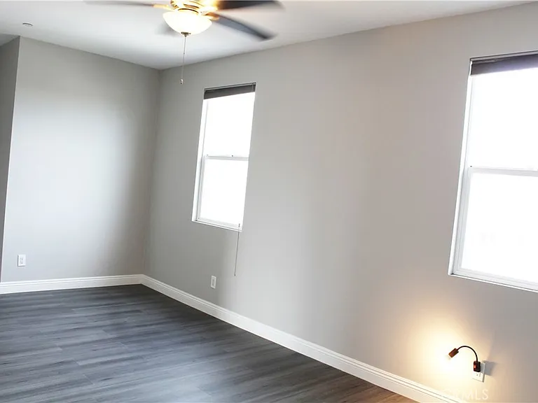 155 Flower St #A — Photo 11