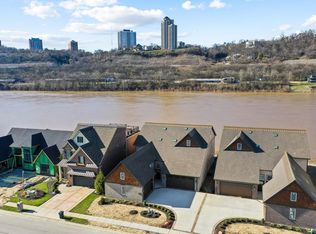 589 Manhattan Blvd #101, Dayton, KY 41074