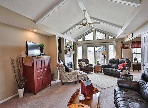 2nd image of 2512 SW Richwood Cir