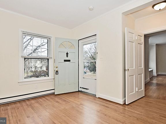 4th image of 4509 Ellicott St NW
