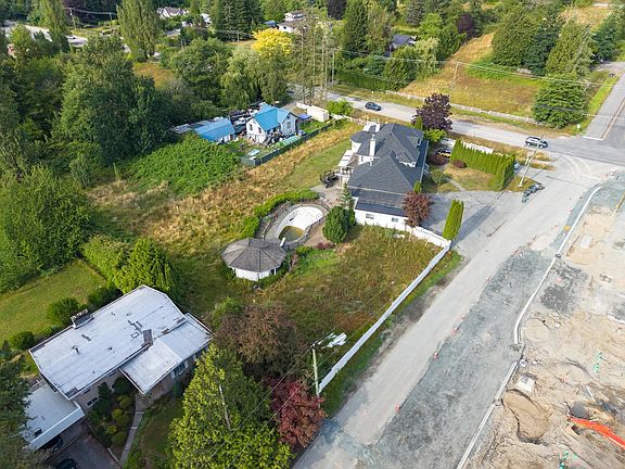 4th image of 18377 74th Ave