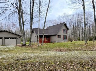 5784 E Maple Ridge 37th Rd, Rock, MI 49880