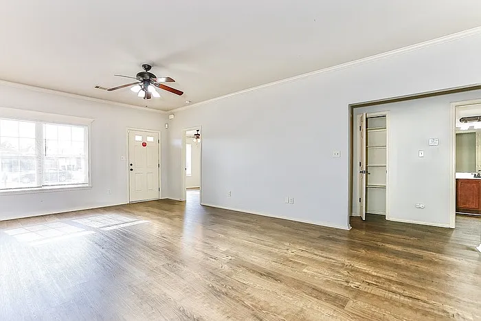 12201 Amaranth Dr — Photo 3