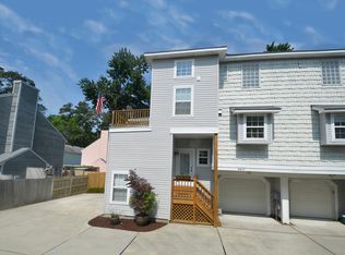 4827 Lake Dr, Virginia Beach, VA 23455