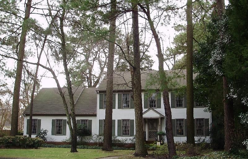 1st image of 51 Cabell Dr