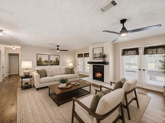4th image of 5637 Camellia Ave