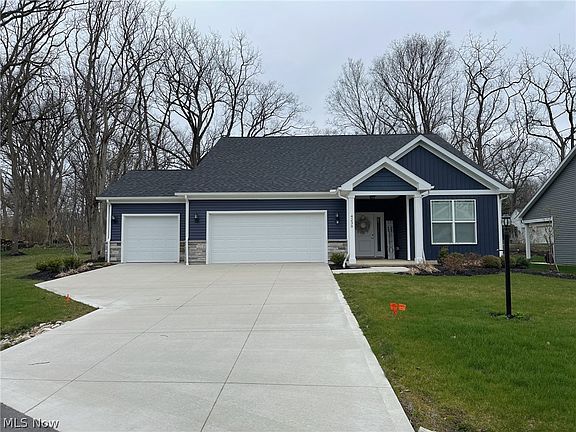 2nd image of 4239 McKenna Ln