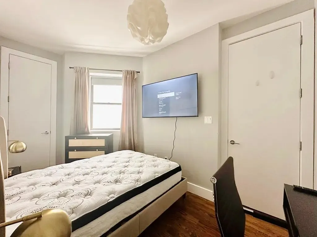 Bedroom - 102 Rogers Ave #8-121