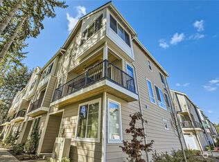 6621 NE 187th Ct #2, Kenmore, WA 98028