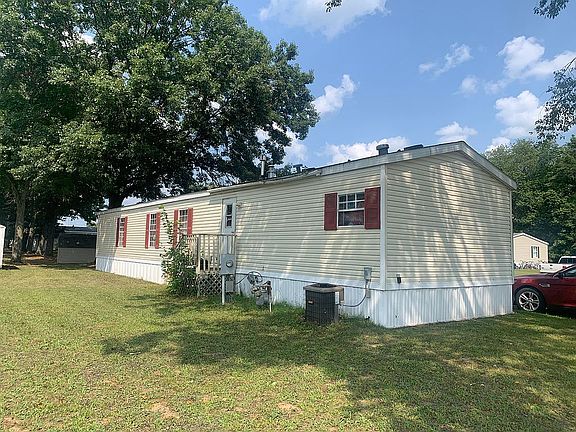3rd image of 1092 Fir Ln