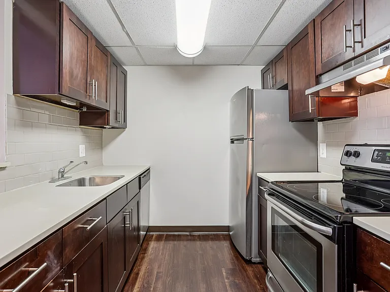 Northampton Crossing Apartments and Townhomes — Photo 11
