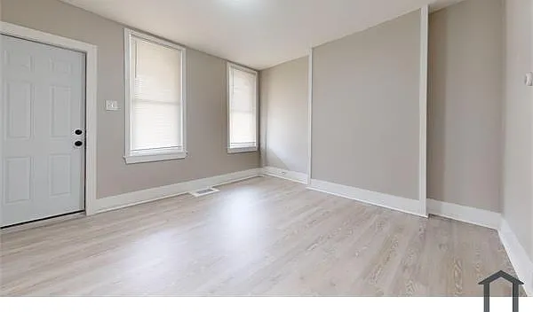 6307 Saybrook Ave — Photo 8