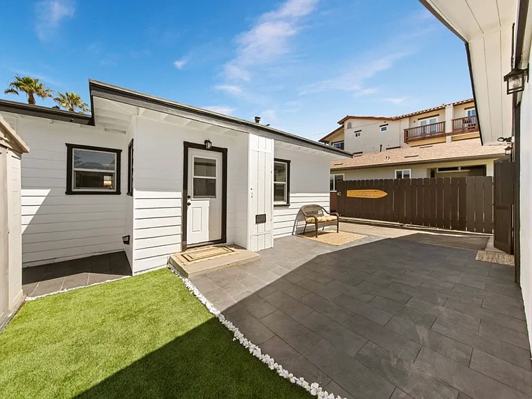 157 Maple Ave — Photo 6